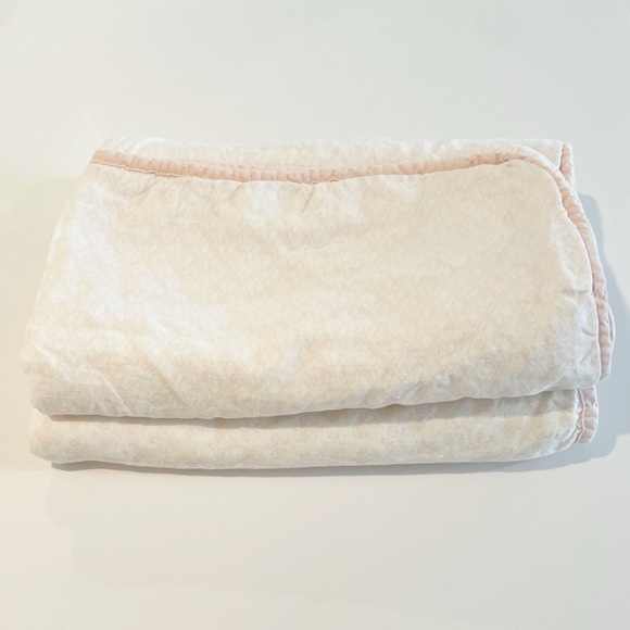 Restoration Hardware Kids Hooded Bath Towel - Picture 10 of 11